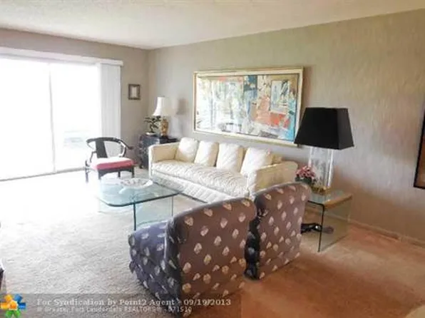 2802 Victoria Way APT J2, Pompano Beach, FL 33066