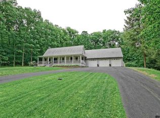 318 Shufelt Rd, Nassau, NY 12123
