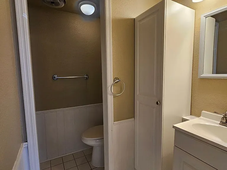 216 Justin Dr — Photo 15