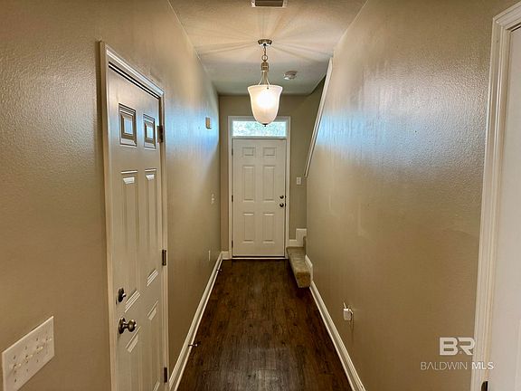 3rd image of 25806 Pollard Rd