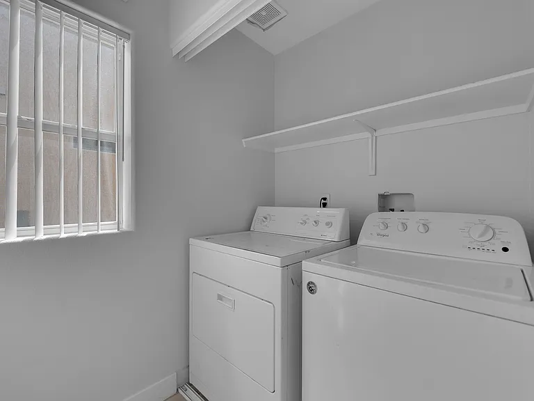 724 Zalataia Way — Photo 13