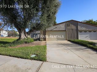 7970 Lakeside Dr, Riverside, CA 92509