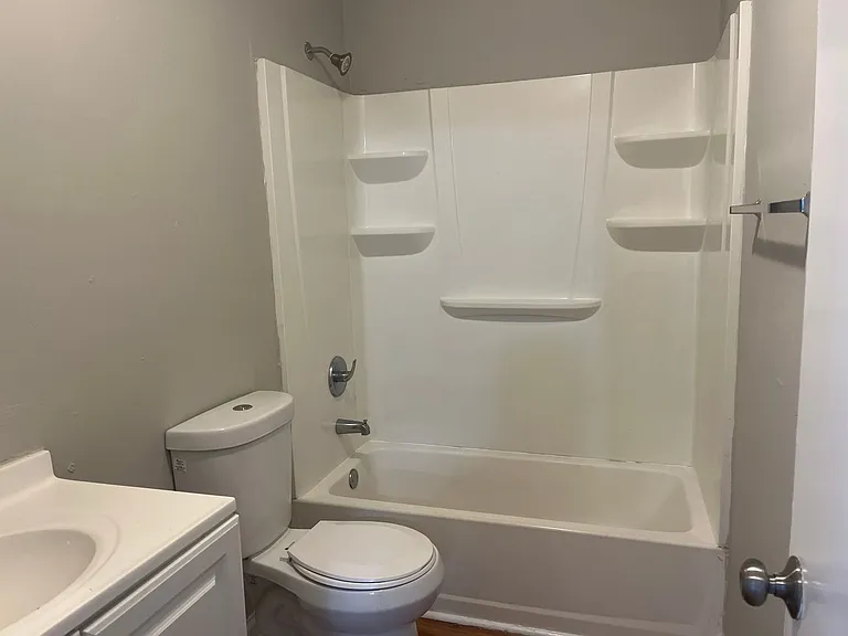 214 Kentucky Ave — Photo 6