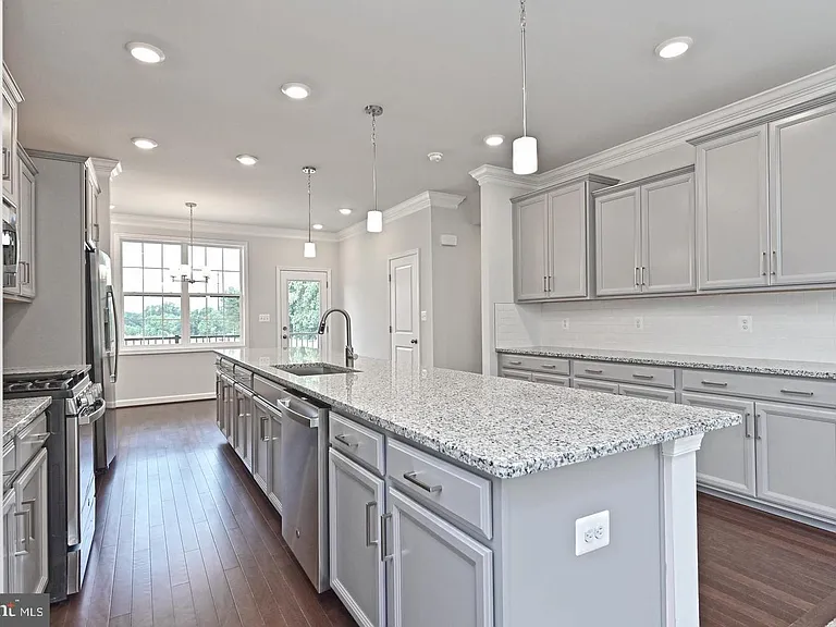 4404 Fair Lakes Ct — Photo 20