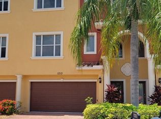 1213 3rd Street Dr E, Palmetto, FL 34221