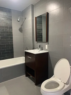 Rented by City Vista Inc | media 16