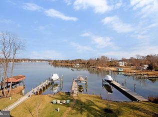 328 Arbutus Dr, Edgewater, MD 21037