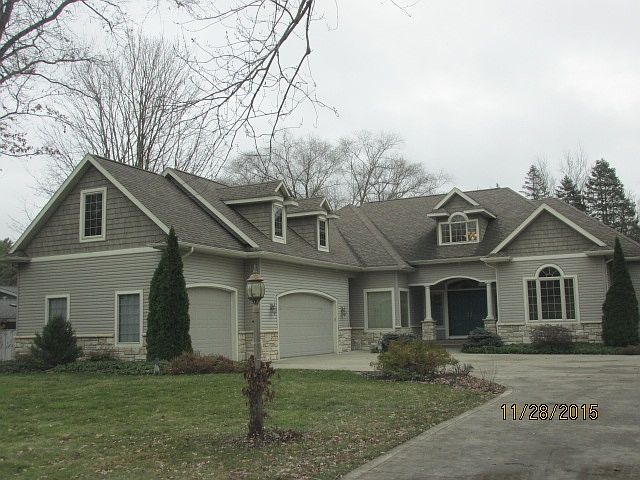 1st image of 51950 Meadow Creek Dr