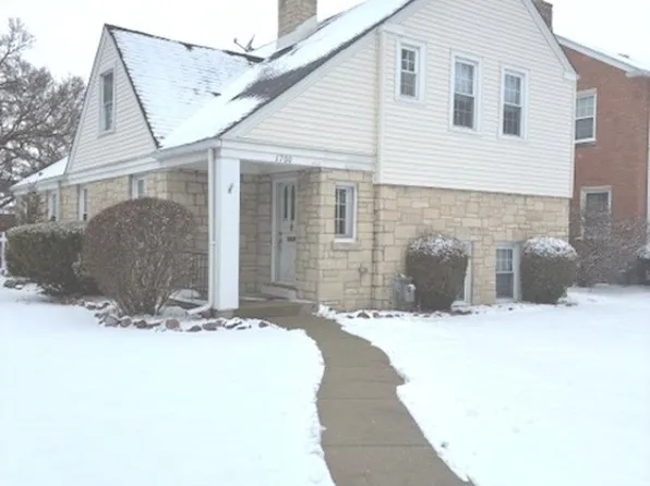 1700 N 77th Ct, Elmwood Park, IL 60707