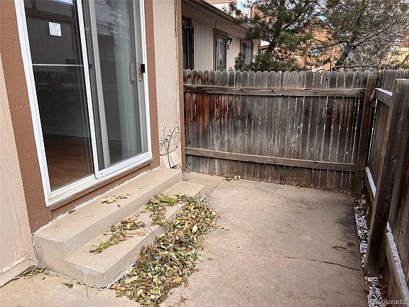 5th image of 2447 Rainbow Drive D #25