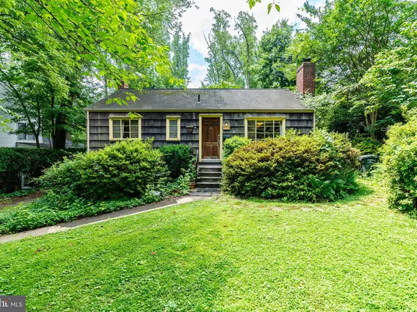 305 Lincoln Ave, Falls Church, VA 22046