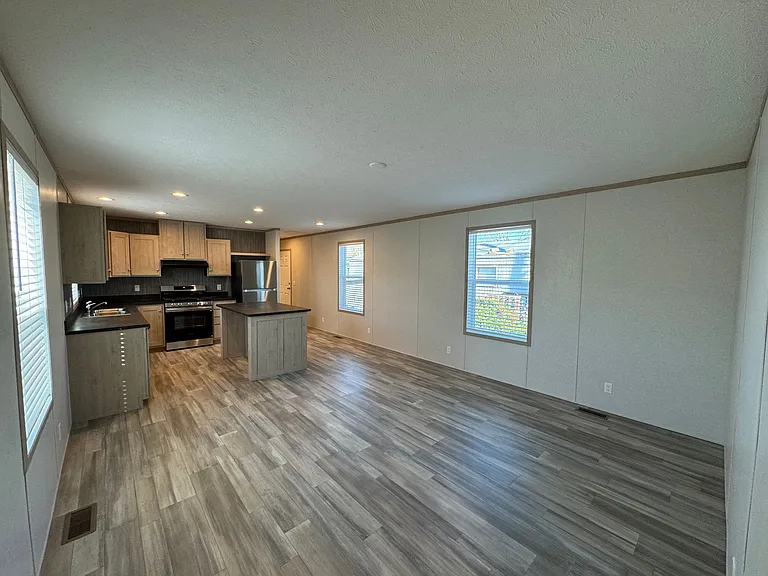 Oak Tree Village — Photo 35