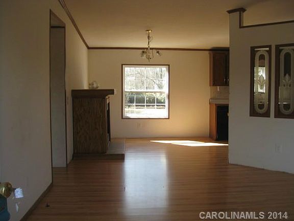 4th image of 129 Westridge Dr