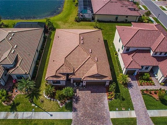 3rd image of 20525 Granlago Dr