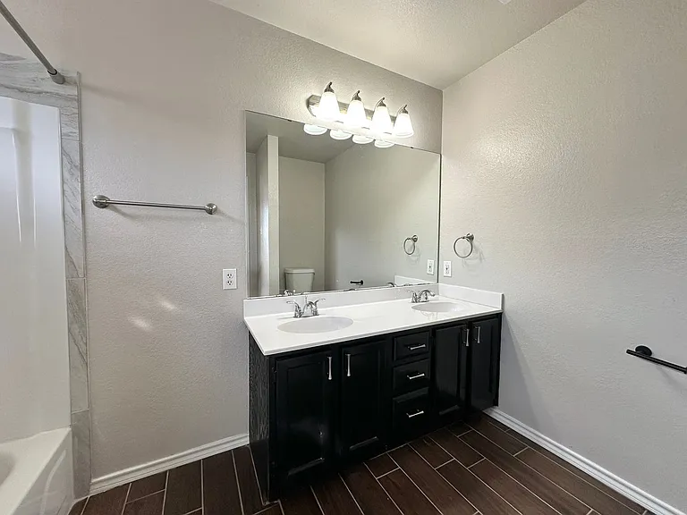 1910 Michele Dr — Photo 21