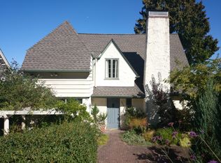 2612 Shoreland Dr S, Seattle, WA 98144