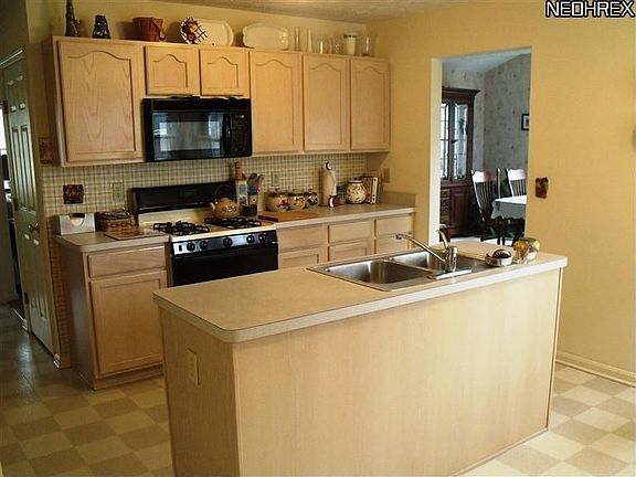 4th image of 1597 Bellfield Ln Unit 1928
