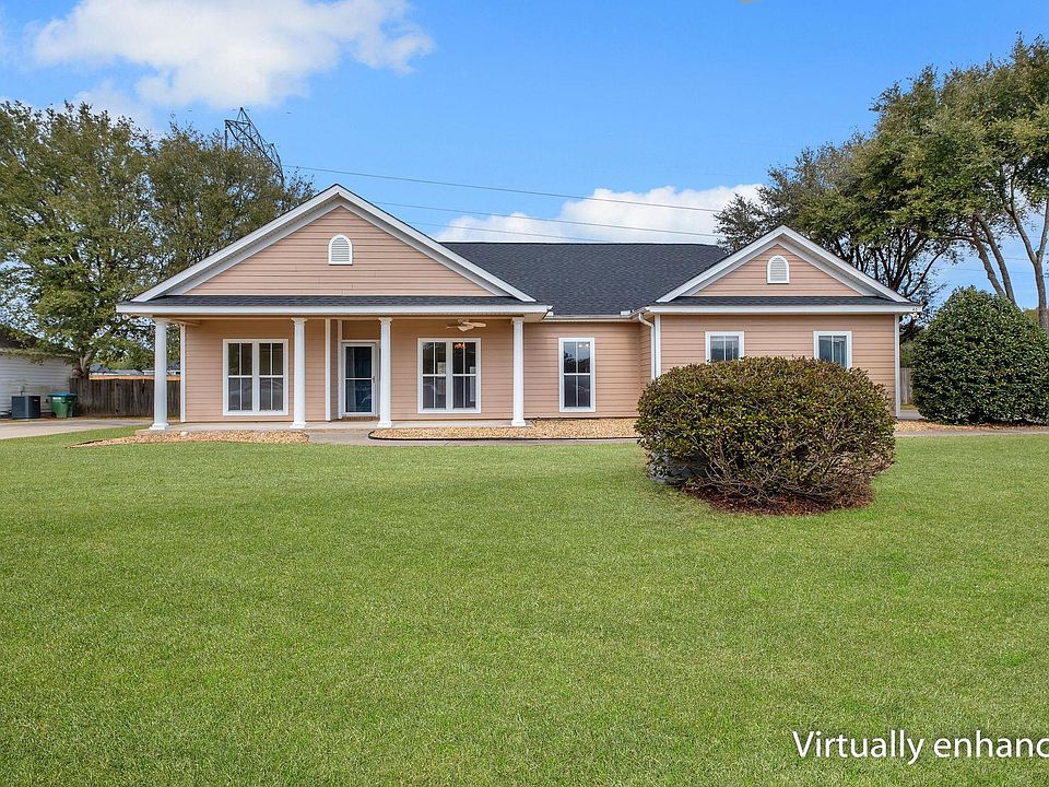 1st image of 46 Savannah Forest Cir