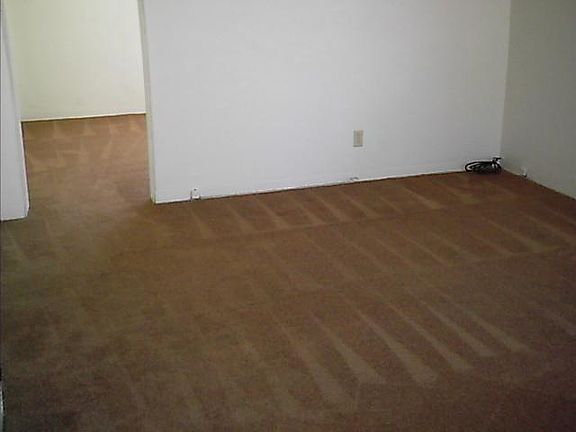 2nd image of 3716 Ingraham St