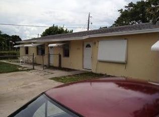 7955 Loomis St, Lake Worth, FL 33462