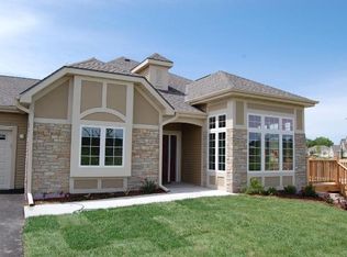 21718 Outcropping Ct #A, Lannon, WI 53046