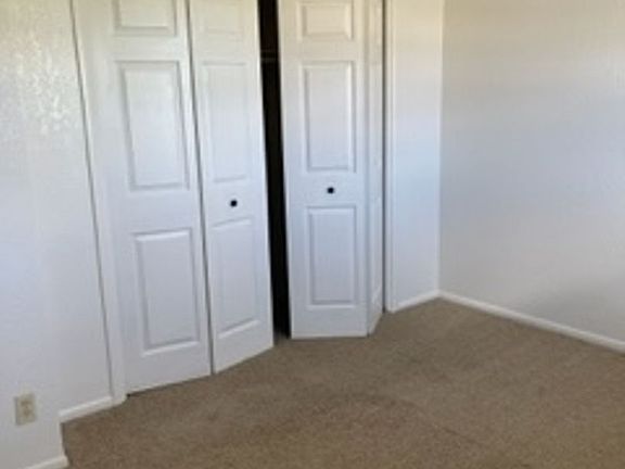 5th image of 246 Cypress Ln #C09
