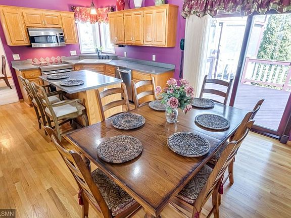4th image of 751 Winterberry Dr