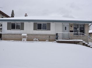 8817 W Tripoli Ave, Milwaukee, WI 53228