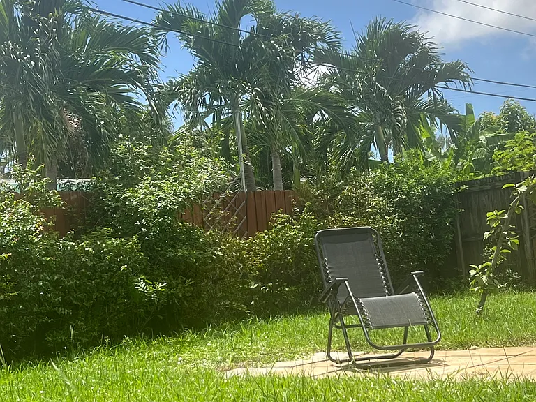 4460 NW 18th Ave — Photo 15