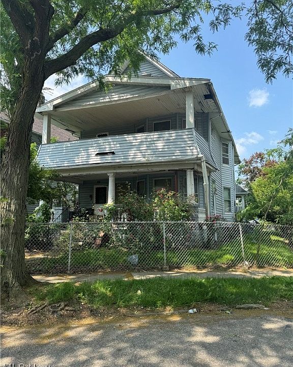 2nd image of 436 Cleveland Rd