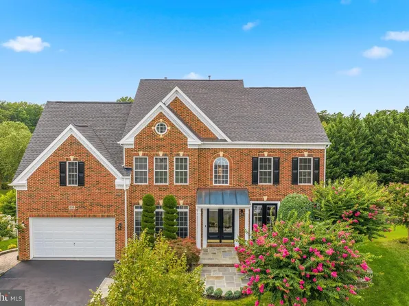 808 Colette Ct, Odenton, MD 21113