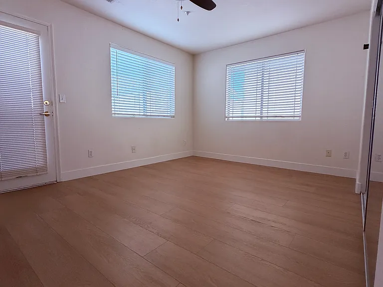 9750 N Monterey Dr #23 — Photo 13