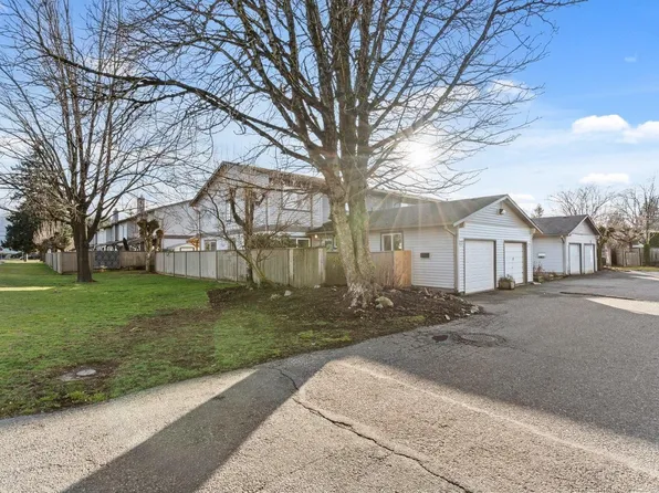 46689 1st Ave #27, Chilliwack, BC V2P 1X5