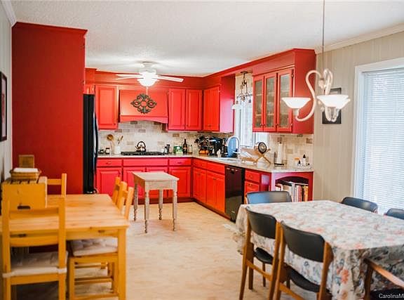 5th image of 535 Colony Ct