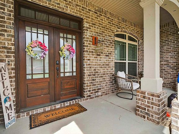 5th image of 411 Stonegate Trl