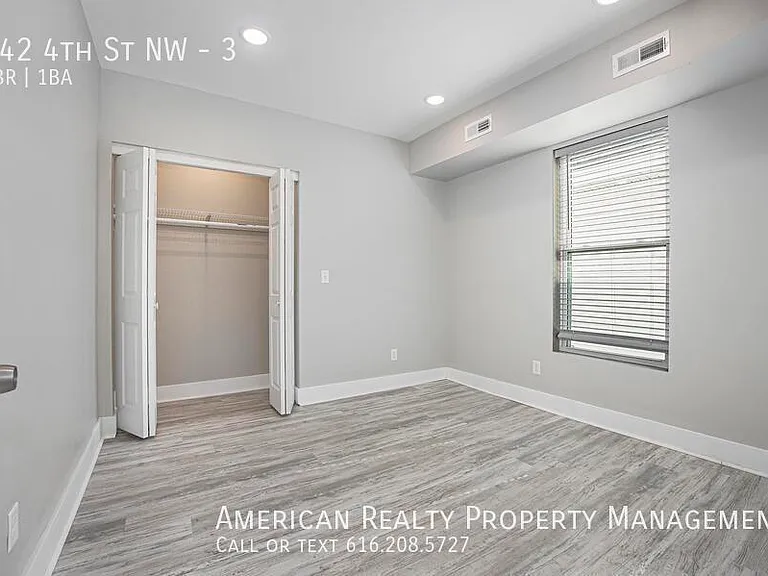 442 4th St NW #3 — Photo 7