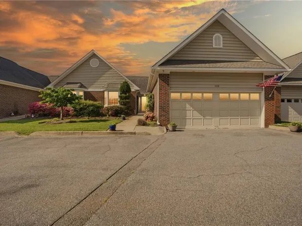 1113 Trieste Ct, Virginia Beach, VA 23454