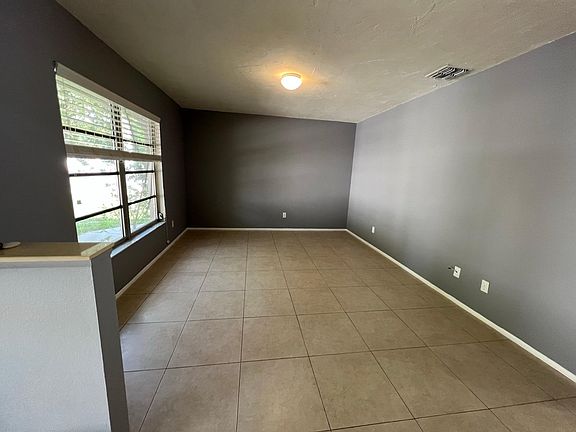 3rd image of 2781 Dueby St #1