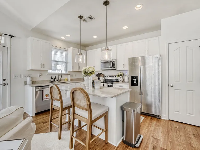 13718 Aldenbrook Dr — Photo 11