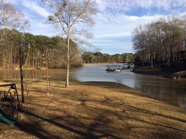 865 Calhoun Rd, Abbeville, AL 36310