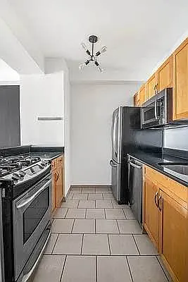 Rented by Mayell LLC | media 3