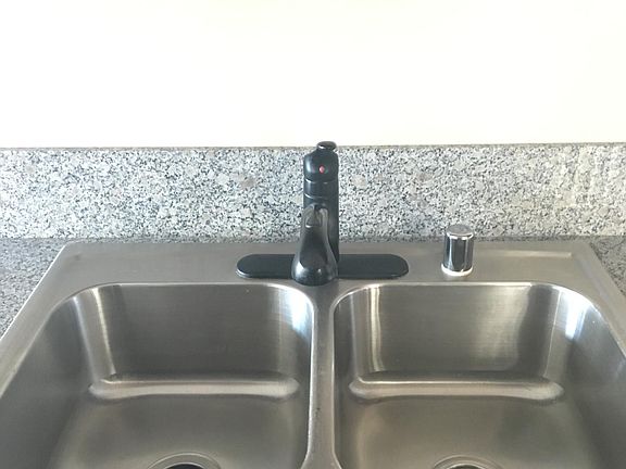 4th image of 1800 Camden Ave APT 311