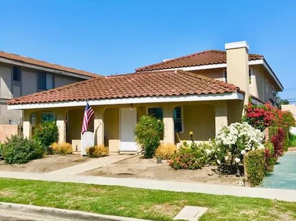 10834 Oak St, Los Alamitos, CA 90720