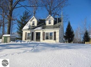 5534 W Shore Dr, West Branch, MI 48661