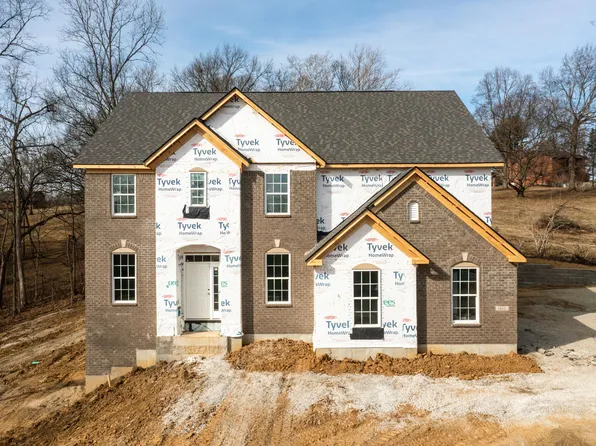 1852 Coachtrail Dr, Hebron, KY 41048