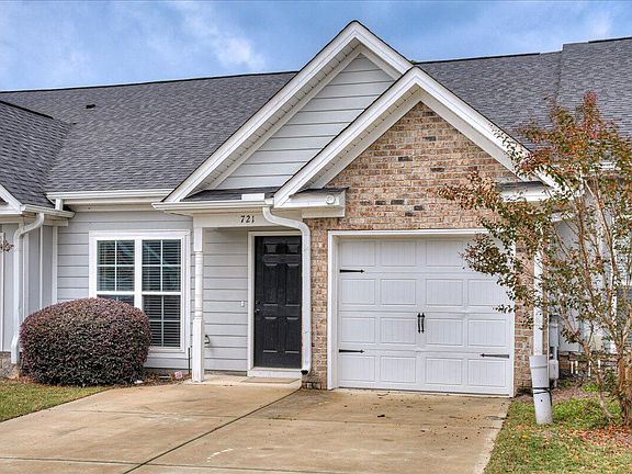 3rd image of 721 Leela Court