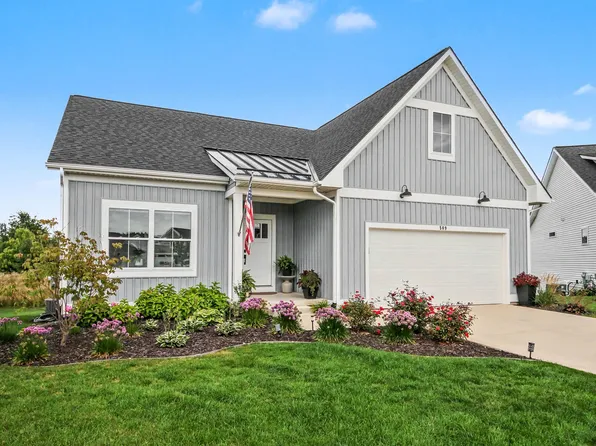 509 Sun Vale Ln, Grandville, MI 49418
