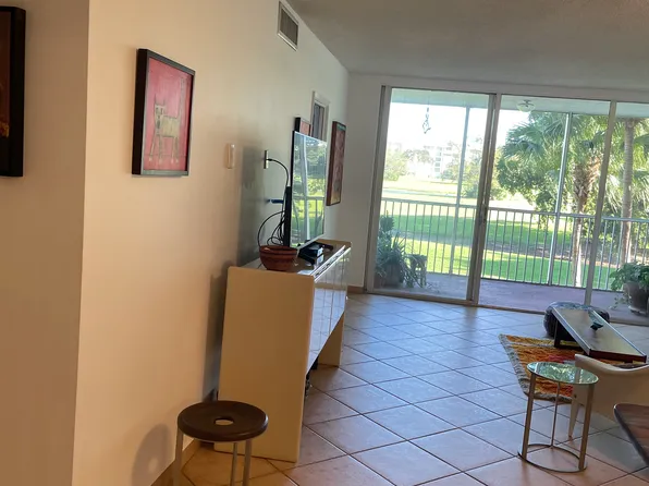 2851 S Palm Aire Dr APT 202, Pompano Beach, FL 33069