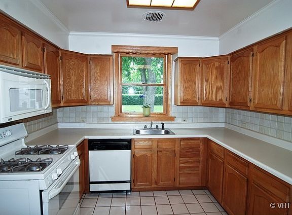 4th image of 1515 N William St
