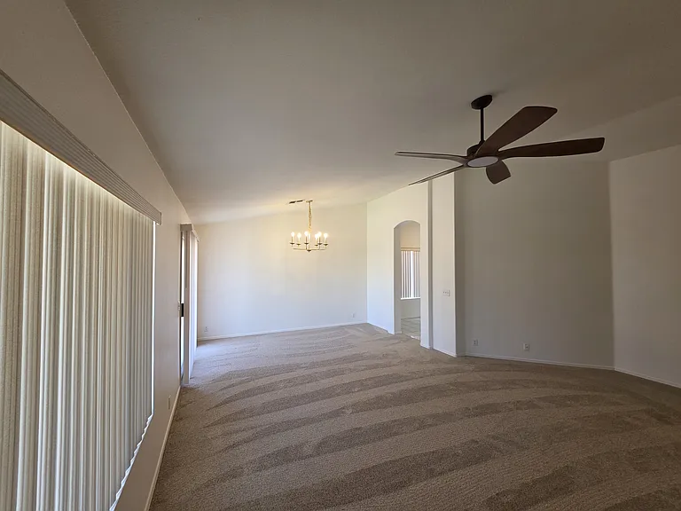 121 W Ivanhoe St — Photo 5